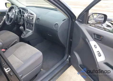 2005 Toyota Matrix z USA, uszkodzony, nr VIN 2T1KR32E45C346459